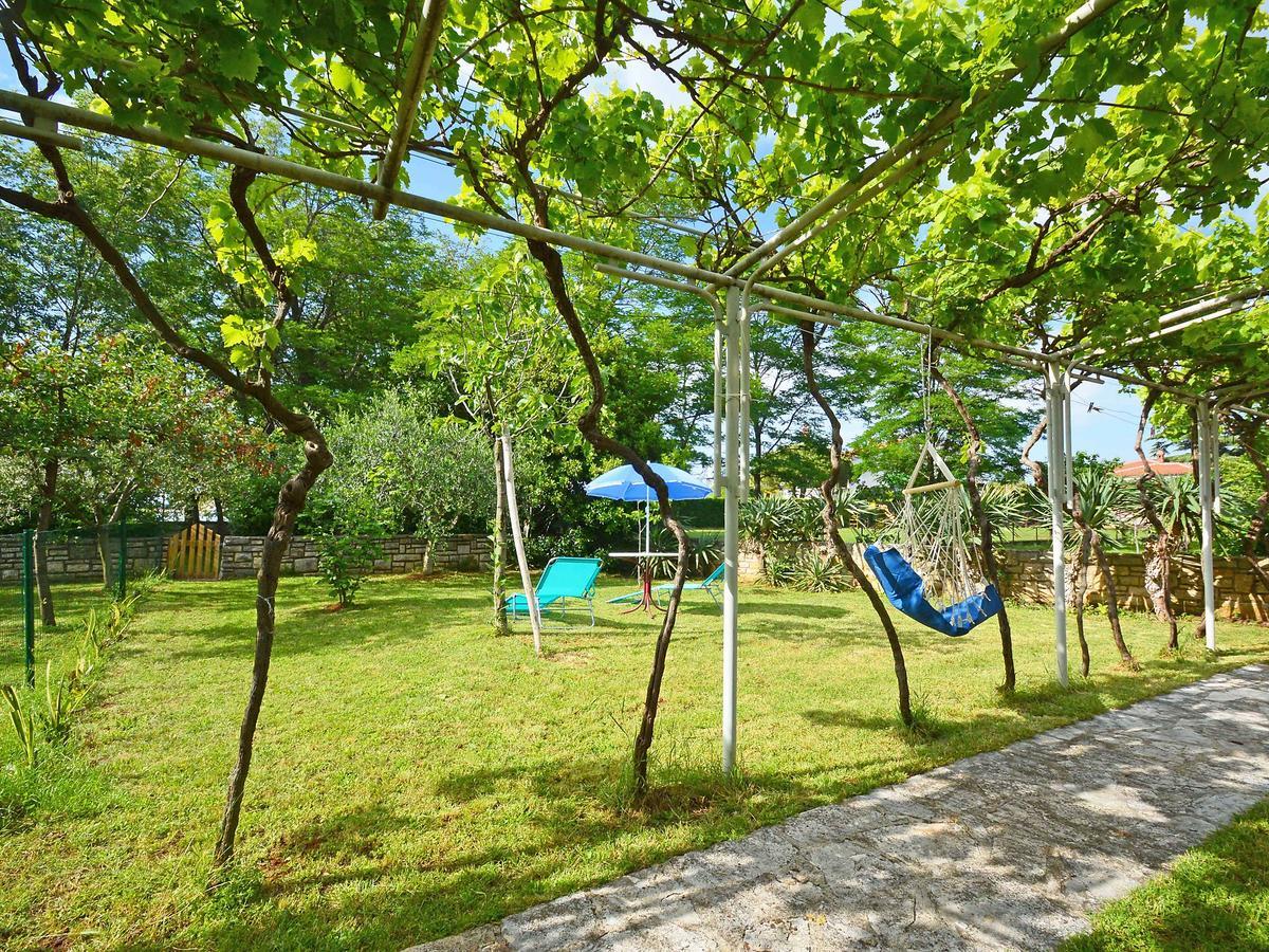 אומאג Holiday Home Aron By Interhome מראה חיצוני תמונה