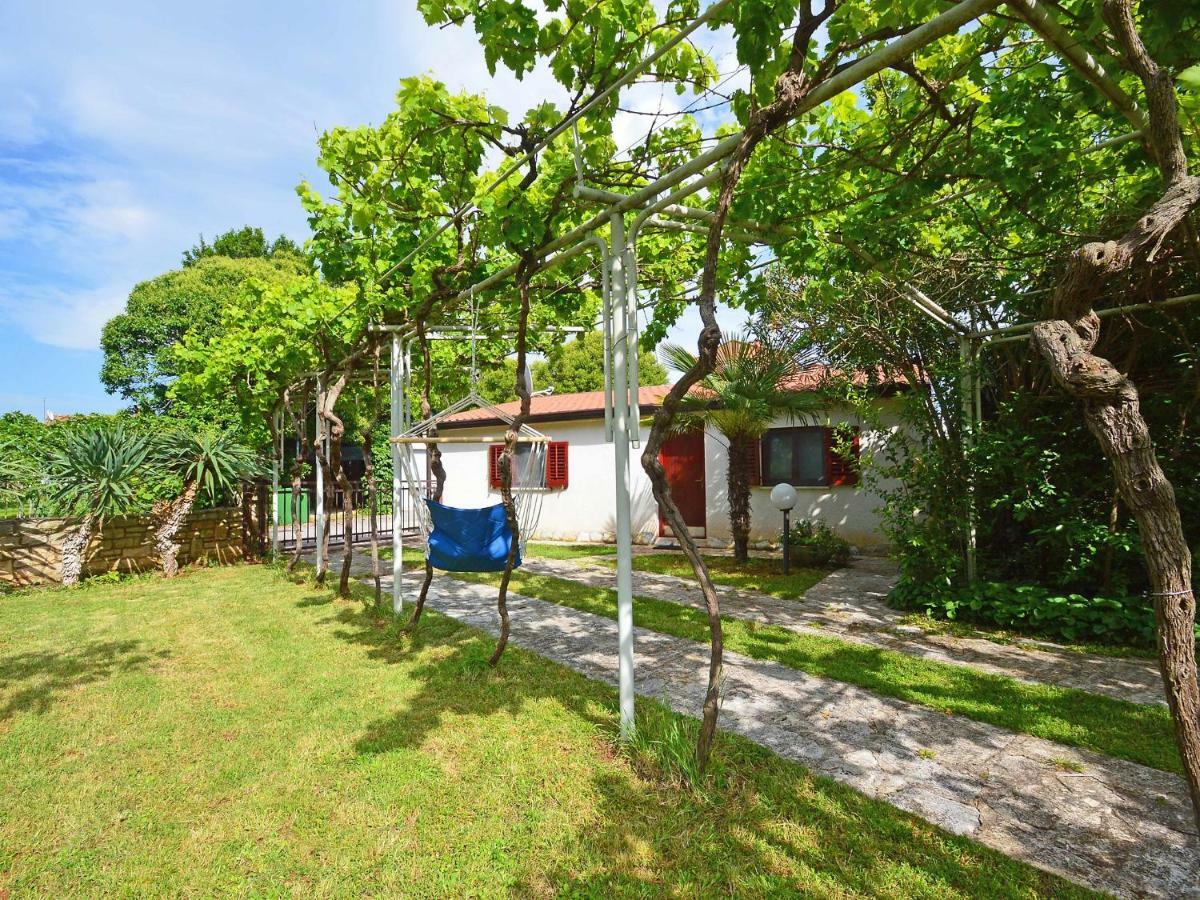 אומאג Holiday Home Aron By Interhome מראה חיצוני תמונה